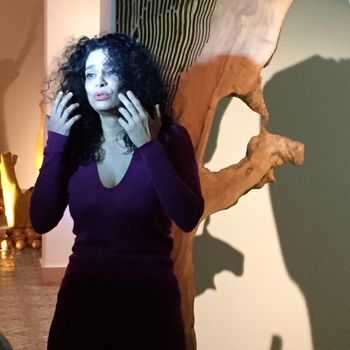 Installation Discorso Dendros At Casa Planeta, Menfi, Sicily singing live on TeleRadioSciacca TV, November 2014