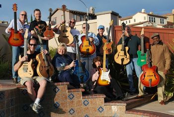Gary (upper left) with good friend Mike Cea (lower left) and a whole bunch of good guitar playing folks @ the Buscarino 2010 event in San Diego.