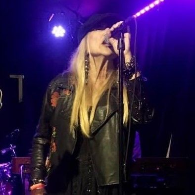 Pattie Smith - Backing Vocals