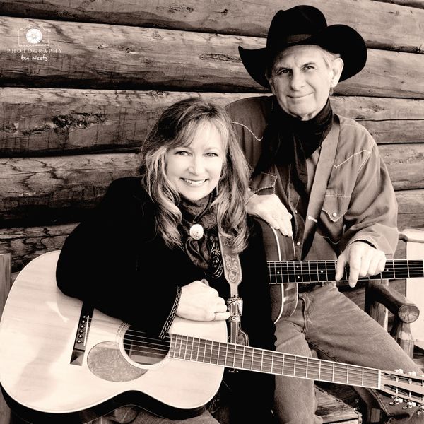 Open Range Duo /
Photography by Neets