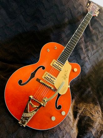 Gretsch G6120 "Chet Atkins" The quintessential rock & roll electric guitar!