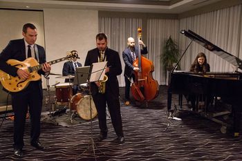Brendan Frank (guit), Ryan Jacobi (drums), Kevin Jacobi (sax), Christian Dillingham (bass), Lara Driscoll (piano), Sue Conolly (photo)