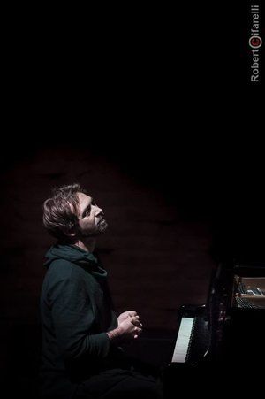 Aaron Parks (US), pianist & composer. He has been Lilly´s International Jazzmentor through 2014/15. The collaboration has resulted in new songs by Lilly, which is planned to be recorded with a.o. Aaron Parks during 2019/20.