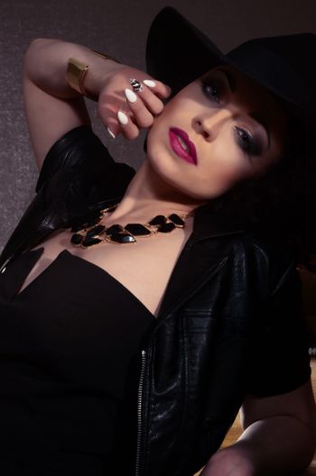 PHOTO & HAIR: Boris Brugger (www.borisbrugger.ch). MAKE UP: Michèle Clausen.