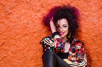 PHOTO & HAIR: Boris Brugger (www.borisbrugger.ch). MAKE UP: Michèle Clausen.