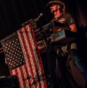 Christopher Marks - Keys & Vocals