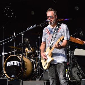Jeff Horner - Guitar, Mandolin & Vocals