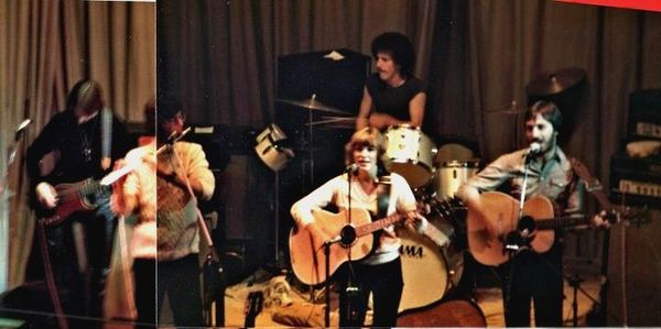 Shamgar concert 1970s. l to r: Tim Bliss (bass), Dave Lambdin (flute), Brian Mead (drums), Tricia, Noel