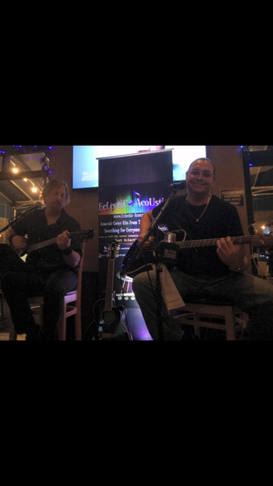 Live at Walnut Grille Bridgeville