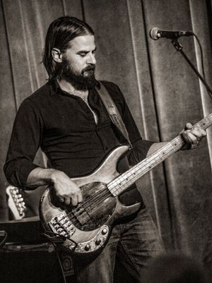 Mark Riddell - Bass