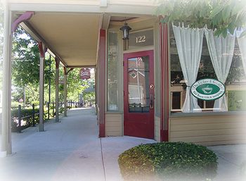 The Pickwick Society Tea Room, Frankfort, is rated the number one tea room in Illinois, and in the top five percent in the country by Tea Map. It's just minutes from our cottage located in Frankfort's Downtown Historical District. Please visit the site for menu, reservation and event information! http://www.pickwicktearoom.com