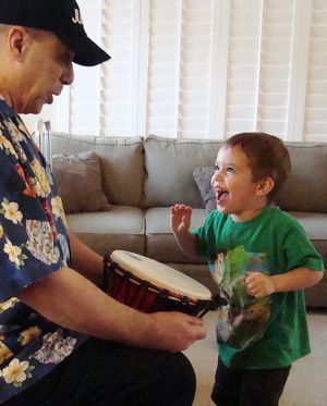 play the drum