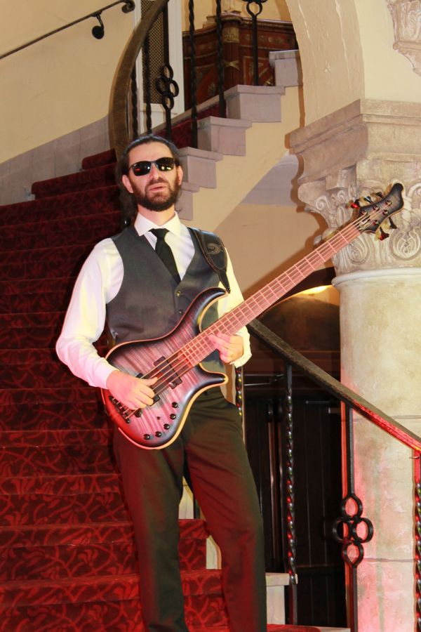 Eduardo Chuffa - Bass