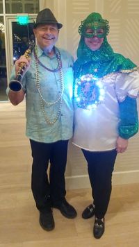 GREAT MARDI GRAS COSTUME