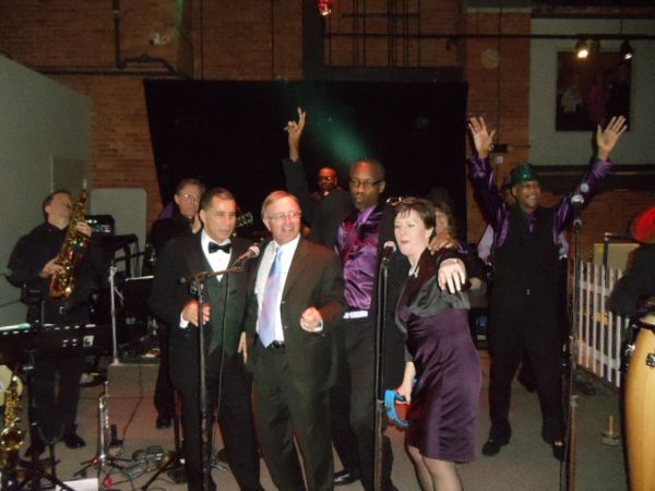 THE BLACKLITES WILL ONCE AGAIN PERFORM FOR MAYOR MINER'S WINTER BALL ON JANUARY 31, 2015!
HERE WE ARE IN 2012 WITH MAYOR MINER, SENATOR JOHN DEFRANCISCO AND FORMER GOVERNOR DAVID PATTERSON.
