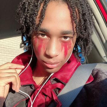 Davonte' - I didn't post my Halloween stuff because, of the Instagram hashtag mess, but here's some. I'm wearing my cape that I made, and I'll wear it every year until I think of something better. 😆 🎃 🧛 📸