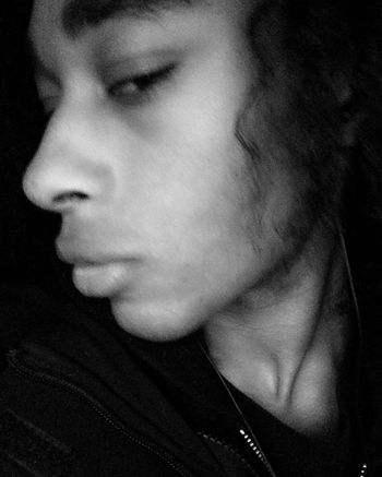 Davonte' - "I just want a happy life, doing all of the things that makes me right. Like the blades on a knife, slicing up the things that makes you wanna bite. It's not all in my head, I care about the things that makes me dread. Forget the cheese and the bread, and all the other things that you wannabes said." -Davonte' "It's My Turn" Official Lyric Video tomorrow. 👨🎤 🎶 📖 🎥