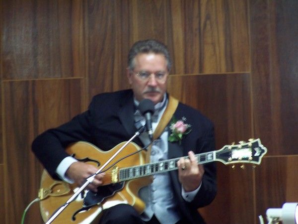 Charlie D at a wedding