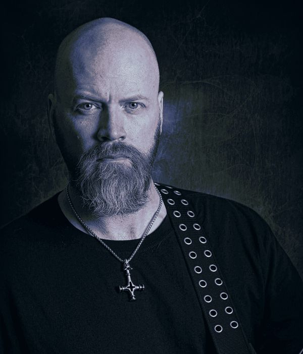 Tim Swisher - Lead Vocals / Guitar