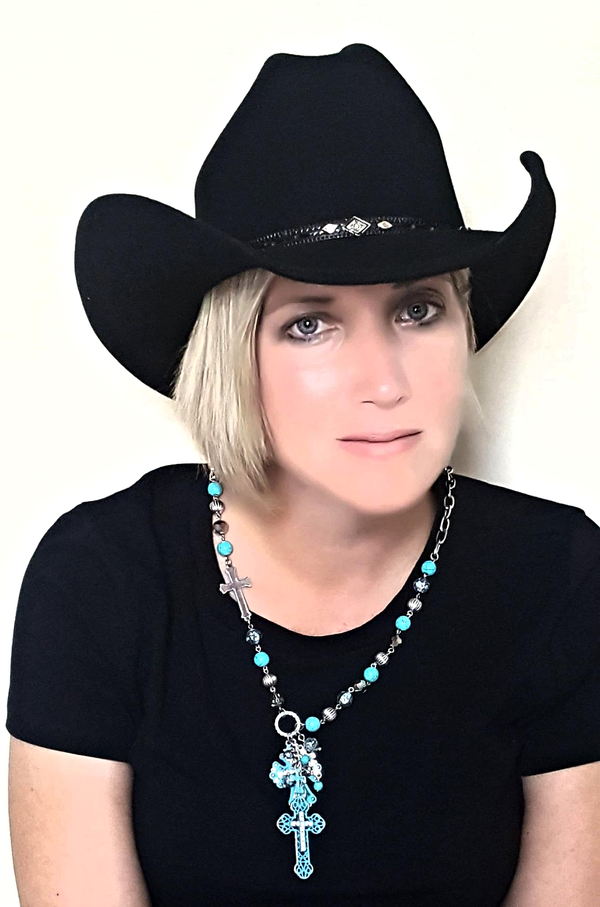 I'm Johanna Gronroos, and I'm a special correspondent for New Visions Radio, bringing you exciting interviews and updates on all of the hottest concerts, as well as hosting the All-Request Top 10 Countdown.
I'm so excited to be a part of New Visions Radio, interacting with recording artists and the general public. It's an honor to do so!
I have a background in Corporate Administration, talent booking and promotion and radio broadcasting.
I'm a Mom with two awesome teenagers and two sweet canine fur babies (I've always been an avid animal lover). Being an aspiring singer in my own right, I love the artistry of music.