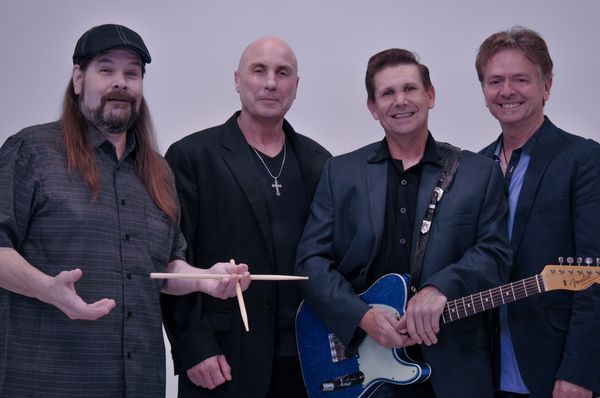 L to R: Mike LaBelle, Dave Howard,
Neal Vitullo, Steve Bigelow