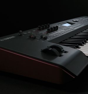 Yamaha MOXF8. Classic Yamaha Piano, electric piano, organ & synth sounds.