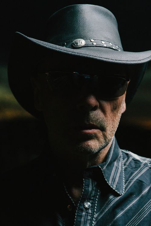 Judge Dave Preston (Honkin' guitars)