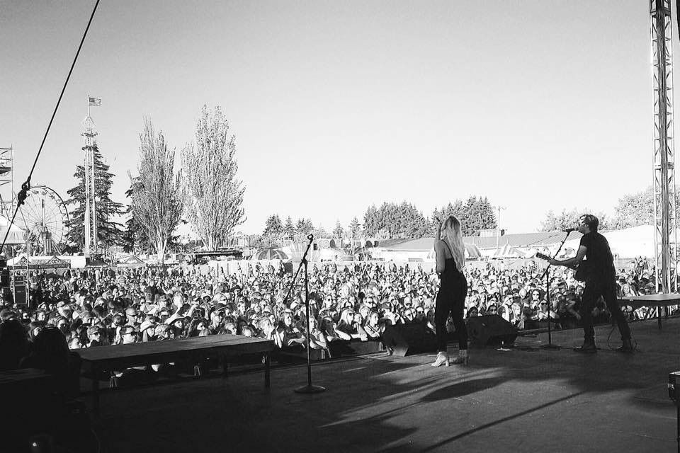 OPENING FOR BRETT ELDREDGE IN HILLSBORO, OREGON