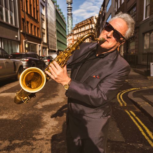 Fantastic review of Ray's show at The Green Room here : https://www.thereviewshub.com/ray-gelato-the-green-room-middle-eight-hotel-london/