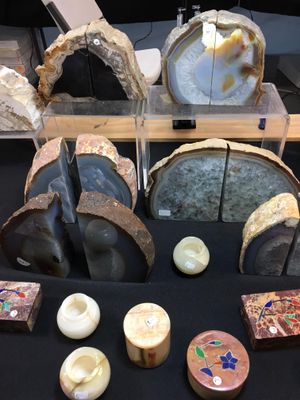 Polished agate bookends.