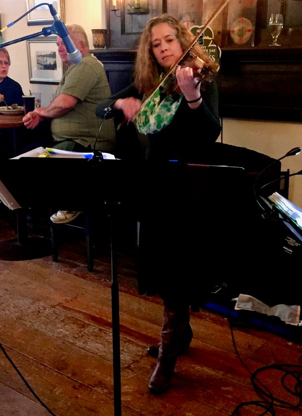 Jan McDonald Beyer, fiddle