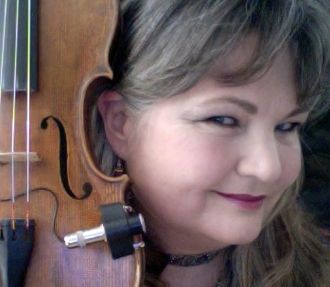"that Violynist" Carrie Lyn or "that Violynist Carrie Lyn of Carrie Lyn Infusion for Artist Introduction