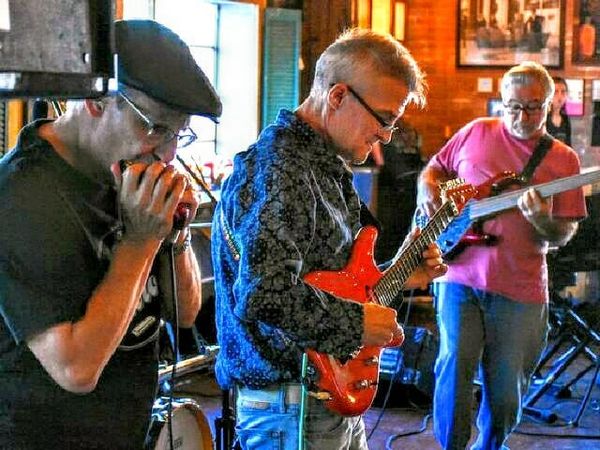 The Flim-Flam Kings front line cooking with gas at a charity event for hurricane Irma victims held at Whiskey Park.
Photo curtesy of Naples Daily News