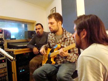 Bassist Dudinha Lima @ Fernanda Froes-Pruett’s recording sessions at Estudio Cayres - São Paulo, SP, Brazil - Copyright © 2018 Double Feather Productions. All rights reserved.