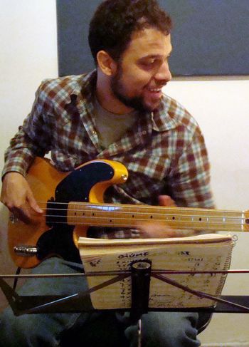 Bassist Dudinha Lima @ Fernanda Froes-Pruett’s recording sessions at Estudio Cayres - São Paulo, SP, Brazil - Copyright © 2018 Double Feather Productions. All rights reserved.