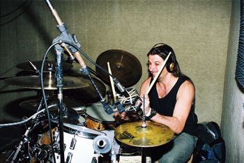 Fernanda Froes' recording sessions at Estúdio Arte, in Niterói, Brazil. Copyright © 2017 Fernanda Froes Music. All rights reserved.