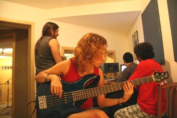 Fernanda Froes-Pruett’s recording sessions at Estudio Cayres - São Paulo, SP, Brazil - Copyright © 2018 Double Feather Productions. All rights reserved.