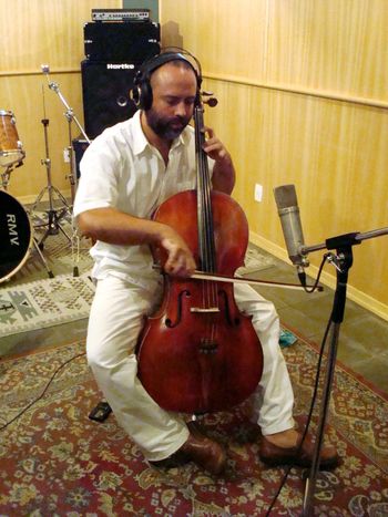 Cellist Dimos Goudaroulis @ Fernanda Froes-Pruett’s recording sessions at Estudio Cayres - São Paulo, SP, Brazil - Copyright © 2018 Double Feather Productions. All rights reserved.