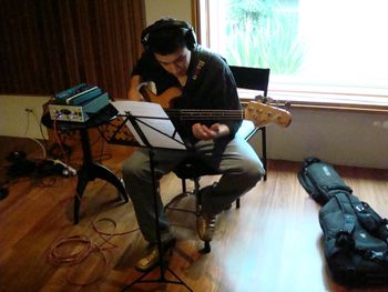 Bassist Thiago Espírito Santo - Fernanda Froes-Pruett’s recording sessions at NaCena Studios in Sao Paulo, SP, Brazil.