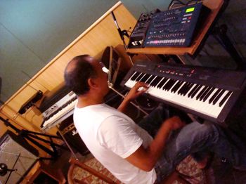 Pianist/Arranger Pepe Cisneros @ Fernanda Froes-Pruett’s recording sessions at Estudio Cayres - São Paulo, SP, Brazil - Copyright © 2018 Double Feather Productions. All rights reserved.