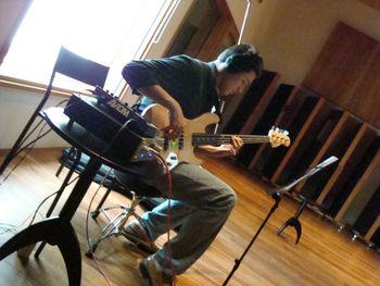 Bassist Thiago Espírito Santo - Fernanda Froes-Pruett’s recording sessions at NaCena Studios in Sao Paulo, SP, Brazil.