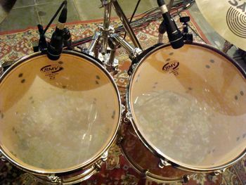 Drummer Gustavo Filipovich’s setup @ Fernanda Froes-Pruett’s recording sessions at Estudio Cayres - São Paulo, SP, Brazil - Copyright © 2018 Double Feather Productions. All rights reserved.