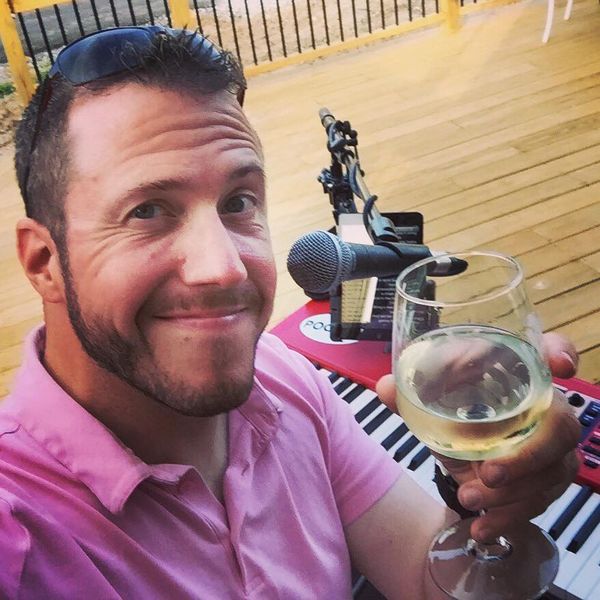 Keith on the deck at Villa Verona Vineyard