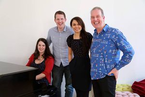Daniel & Laura Curtis, Samantha Barks, Al Steele
Click to see Samantha sing 'On My Own' in Les Misérables -
Movie