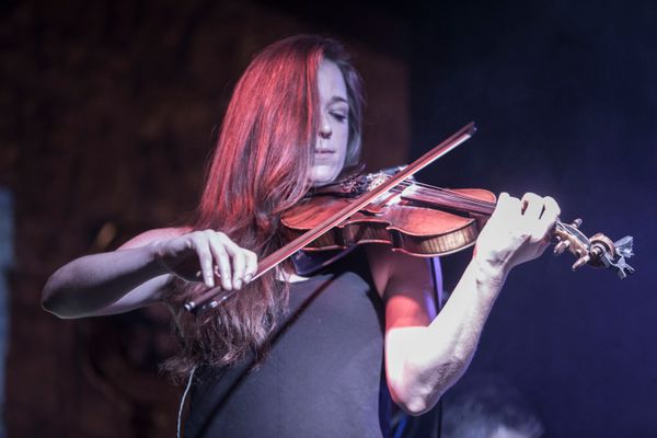 HEATHER MULLER Electric and Acoustic Fiddle