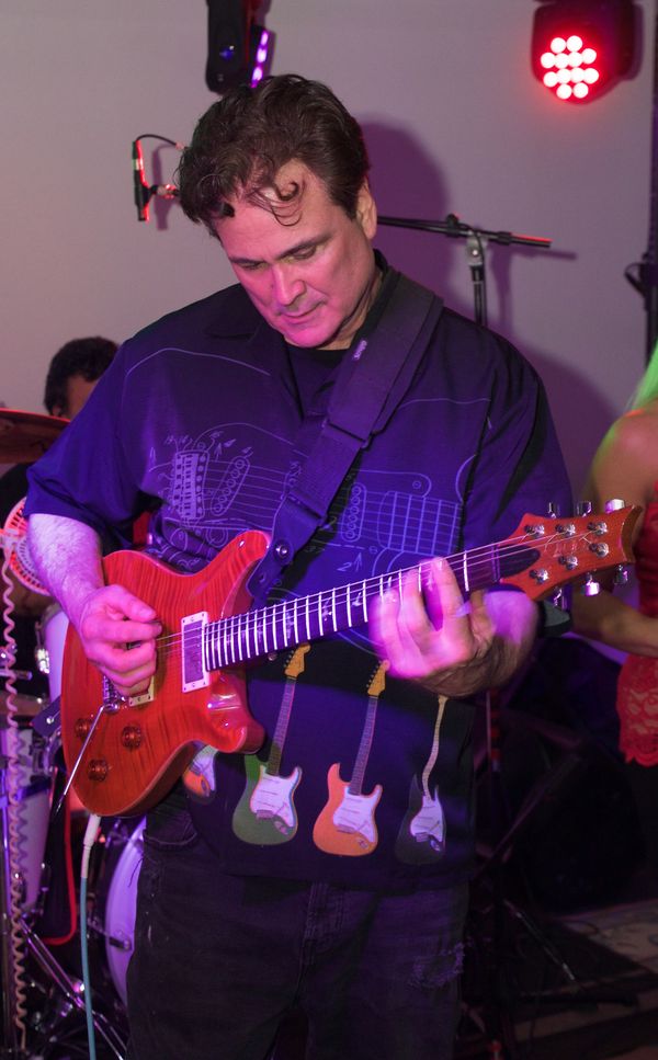 JOE - Lead Guitar