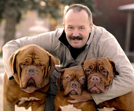 Peter is an accomplished handler. Along with his wife and daughter there isn't much that they haven't handled in the show ring.