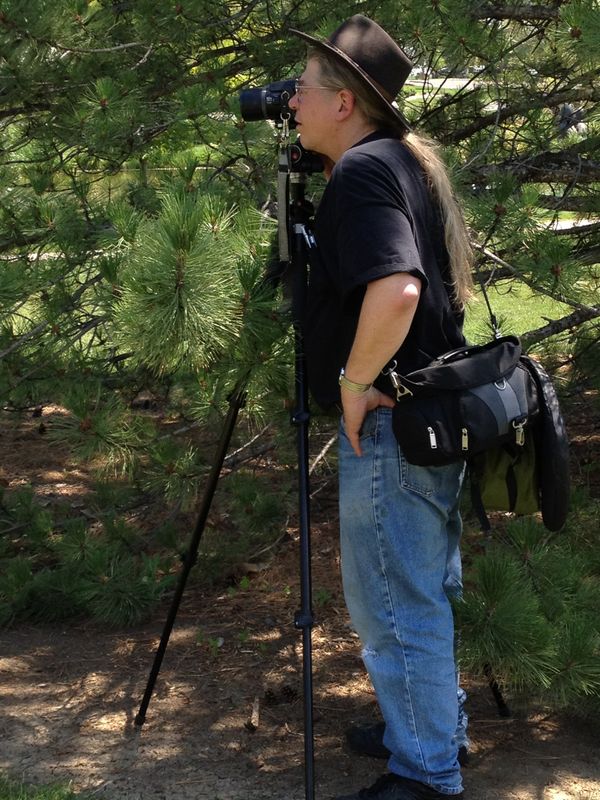 Dan shooting photos for Sculpture books. | ARTistic Pursuits