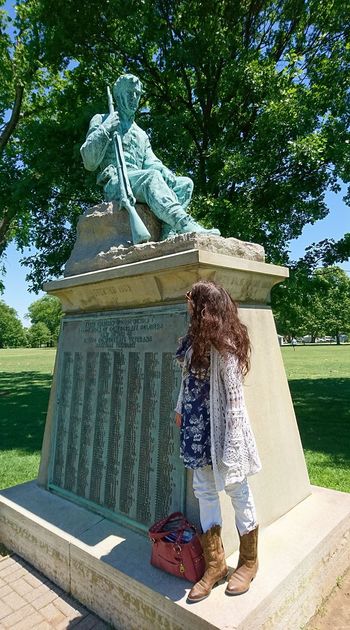 I wrote a country song - "What's On The Nashville Wind", after being moved by this confederate civil war memorial Statue.......So many casualties