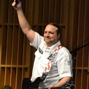 Matt Lee founder of Night Owl Country Band, sings lead, writes songs, and plays bass.Matt has been traveling and singing gospel music for over 20 years and singing for 34 years. Now he is a true blue old school country artist.